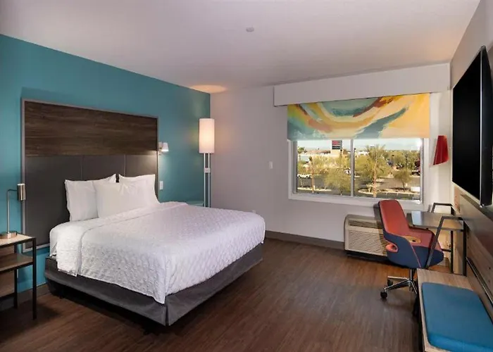 Hotel Tru By Hilton Phoenix Westgate