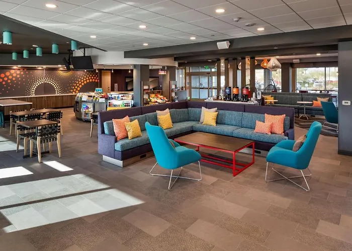 Tru By Hilton Phoenix Westgate 3* Glendale