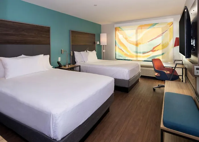 Hotel Tru By Hilton Phoenix Westgate Glendale