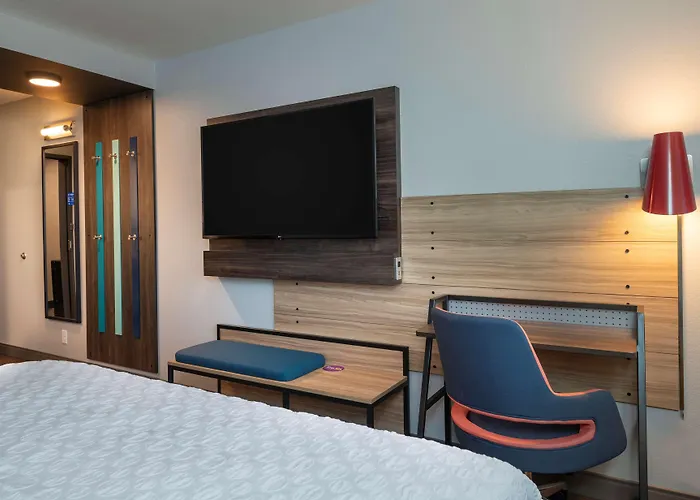 Tru By Hilton Phoenix Westgate 3* Glendale